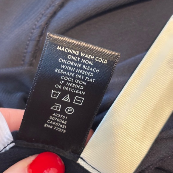 NWT Ann Taylor Elegant Navy Wrap Dress 8 - Picture 4 of 4